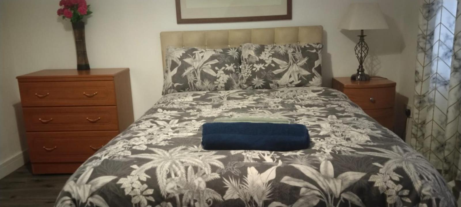 White House Ensuite Double Bedroom Warrington  Esterno foto